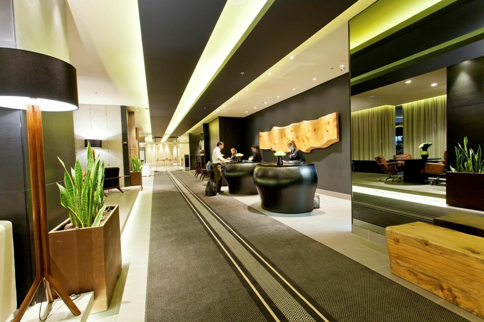 Hotel Movich Buro 26 Bogotá Exteriér fotografie The interior of the new lounge
