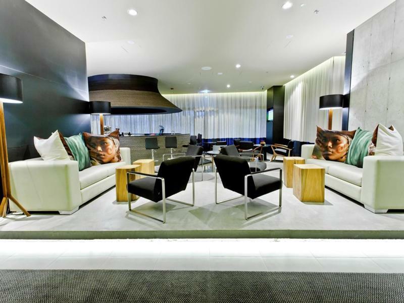 Hotel Movich Buro 26 Bogotá Exteriér fotografie The lounge at the airport
