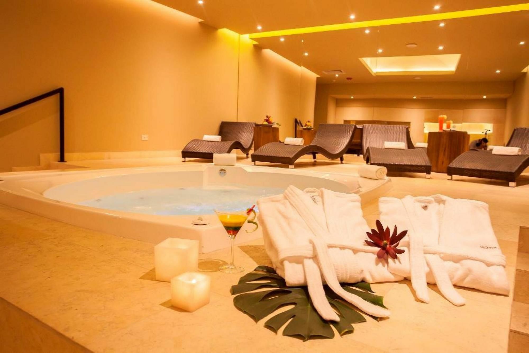 Hotel Movich Buro 26 Bogotá Exteriér fotografie Spa at the Grand Hyatt Hotel, Mumbai